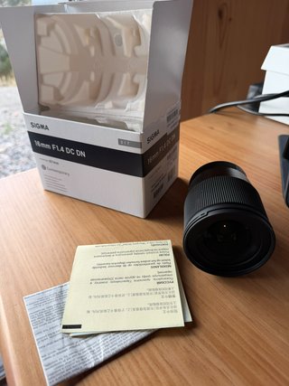 Objetivo Sigma 16mm F1.4 DC DN Sony E