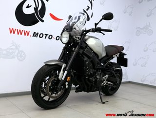YAMAHA XSR 900