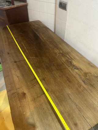 Mesa de madera rústica