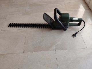 Cortasetos Black & Decker GT230
