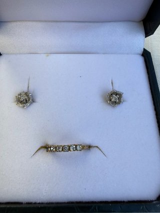 Conjunto de Anillo y Pendientes bisutería