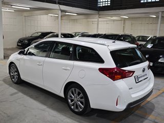 Toyota Auris Hybrid Active Touring Sports