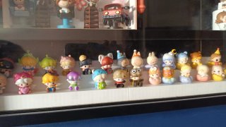Expositor figuras Pop bean de pop mart por encargo