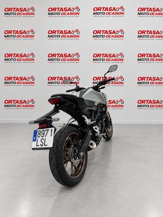 Honda CB 125R