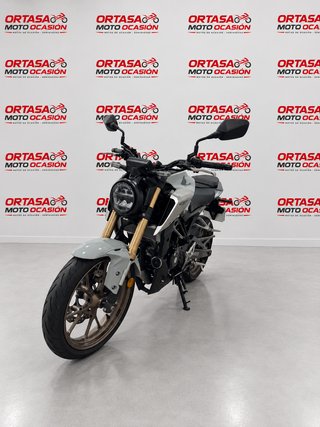 Honda CB 125R