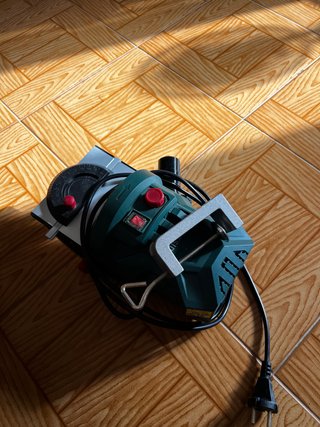Lixadora de disco Parkside PTSG 140 C2