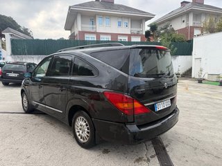 SsangYong Rodius 2009
