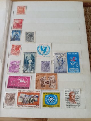 Lotto 268 Francobolli Rep. Italiana 1950-80 +Album