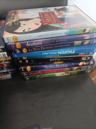 Lote de 28 Películas Disney en DVD