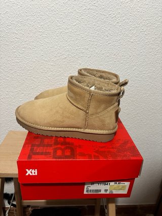 Botines Xti pelo beige talla 37