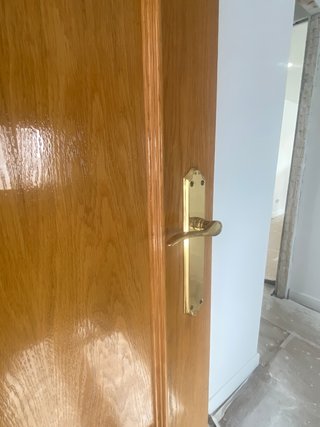 Puerta Roble Maciza con Cristal