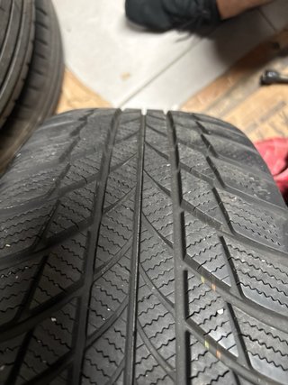 Neumáticos Bridgestone Blizzak LM001 225/45 R18