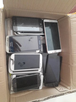 Lote 43 teléfonos Móviles Samsung, LG,nokia,iPhone