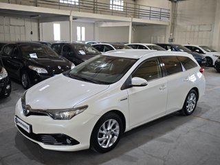 Toyota Auris 1.8 140H Active Touring Sports