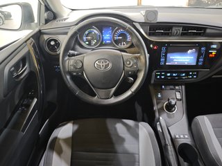 Toyota Auris 1.8 140H Active Touring Sports