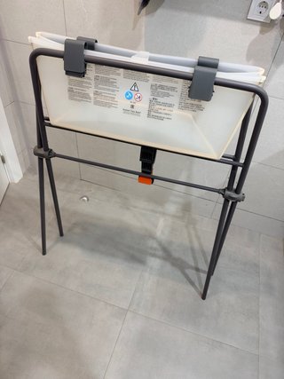 Bañera Stokke Flexi Bath con soporte y reductor