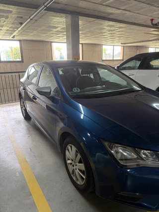 SEAT León 1.6 TDI 105 CV Reference · 5 puertas ·
