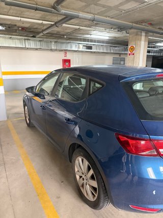 SEAT León 1.6 TDI 105 CV Reference · 5 puertas ·