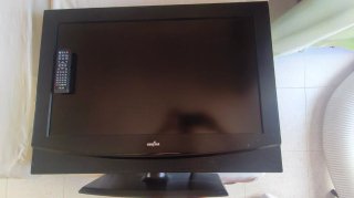 2 productos Televisor Kenstar Negro y monitor game