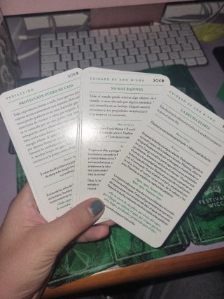 Cartas Wiccapedia: 100 Hechizos y Rituales