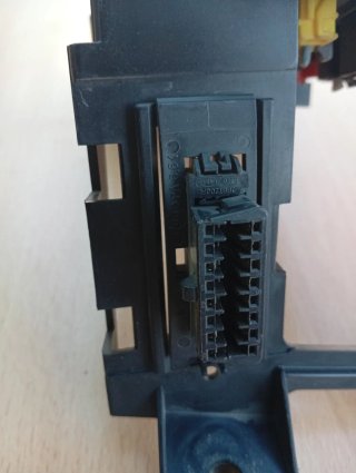 Caja de fusibles Peugeot 106 Citroen saxo