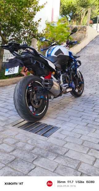 BMW F 900 R