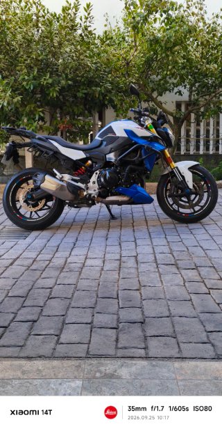 BMW F 900 R