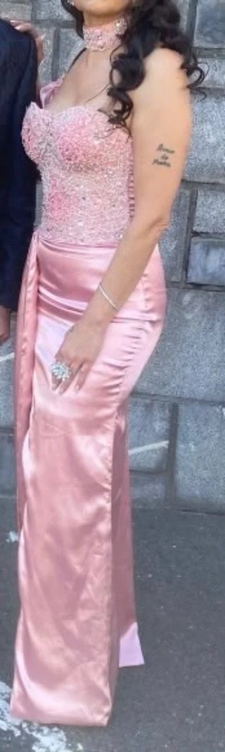 Vestido de boda gitana rosa con pedrería