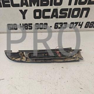 PILOTO TRASERO DERECHO RENAULT KANGOO USADO