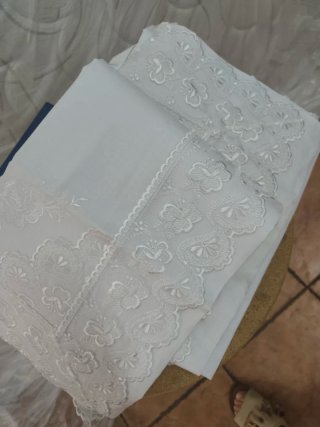 Sábanas Algodón Bordadas con Puntillas