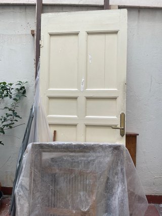 3 Puertas antiguas pino gallego pintadas.