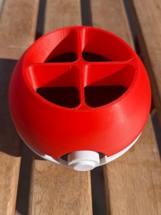 Soporte bolígrafos Pokeball 3D