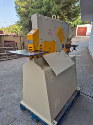 PUNZONADORA