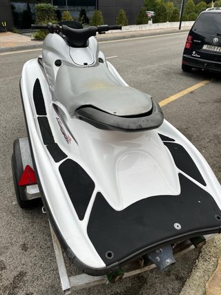 Yamaha GP 1200R