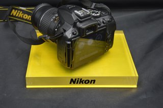 Nikon D5300 24 MP + 18-55mm + Bolso Case Logic