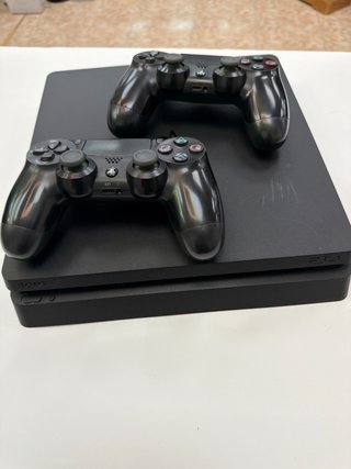 Consola PS4 Slim Negra 500Gb