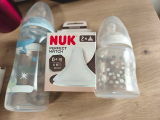 Set de 2 Biberones y Tetinas NUK