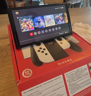 Nintendo Switch OLED Blanca y Negra