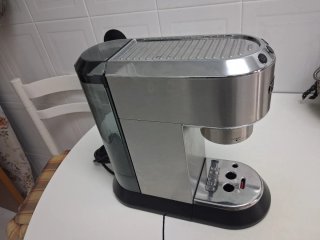 Cafetera De'Longhi Dedica