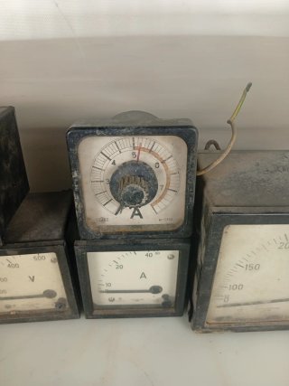 Lote Voltímetros y Amperímetros Analógicos