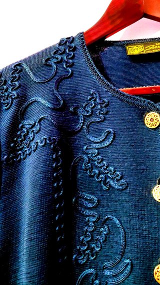 ELEGANTE CHAQUETA DE SEÑORA