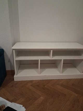 Mueble auxiliar blanco y madera
