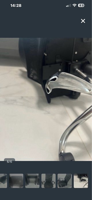 Silla de escritorio ergonómica negra
