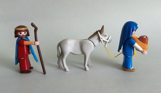 Playmobil Pareja Con Niño Y Burro Belén