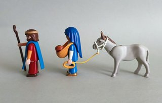 Playmobil Pareja Con Niño Y Burro Belén