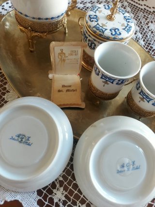 Set caffè/tè porcellana e oro decoro St. Michel