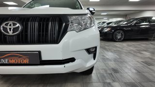 Toyota Land Cruiser 150 2021