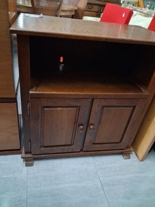 Mueble Tv aparador madera maciza clásico