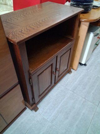 Mueble Tv aparador madera maciza clásico