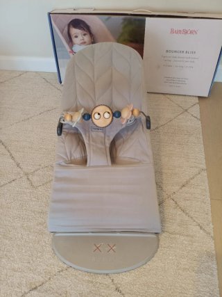 Hamaca BabyBjörn Bliss + Juguete